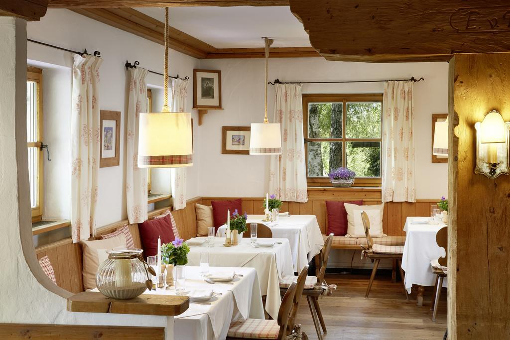 Landsitz Roemerhof - Hotel Apartments Kitzbuhel Exterior photo