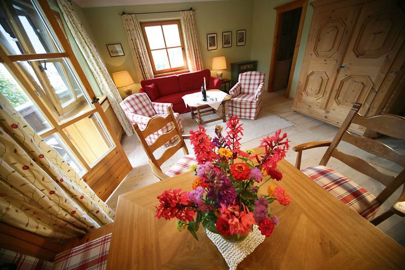 Landsitz Roemerhof - Hotel Apartments Kitzbuhel Exterior photo