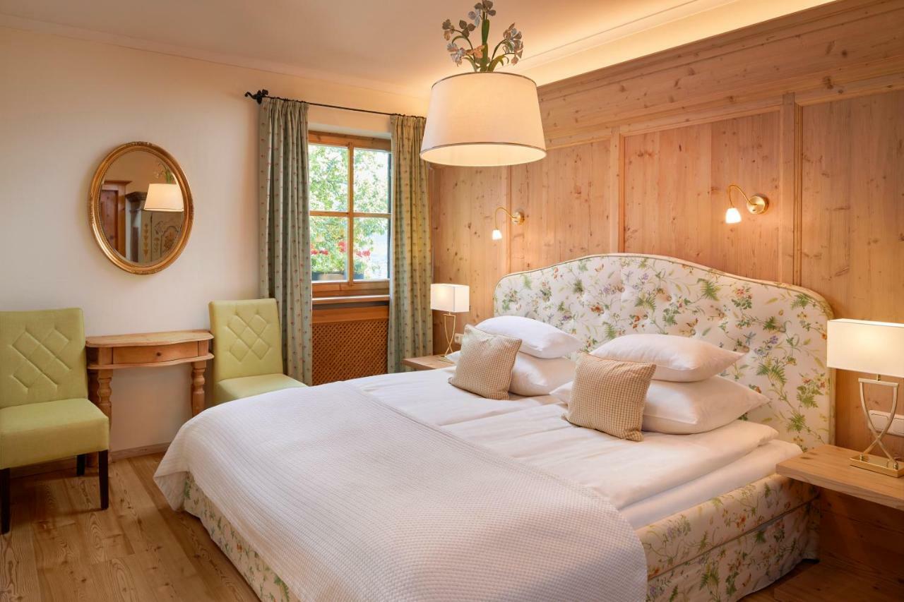 Landsitz Roemerhof - Hotel Apartments Kitzbuhel Exterior photo