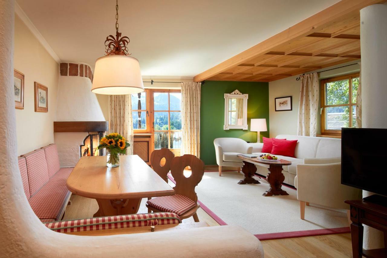Landsitz Roemerhof - Hotel Apartments Kitzbuhel Exterior photo